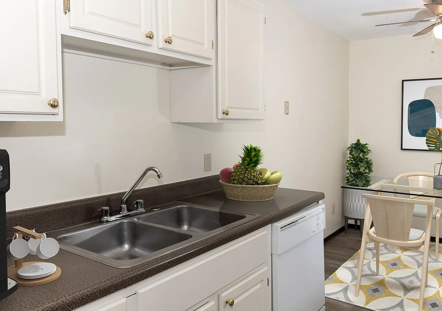 River Pointe — Photo 4