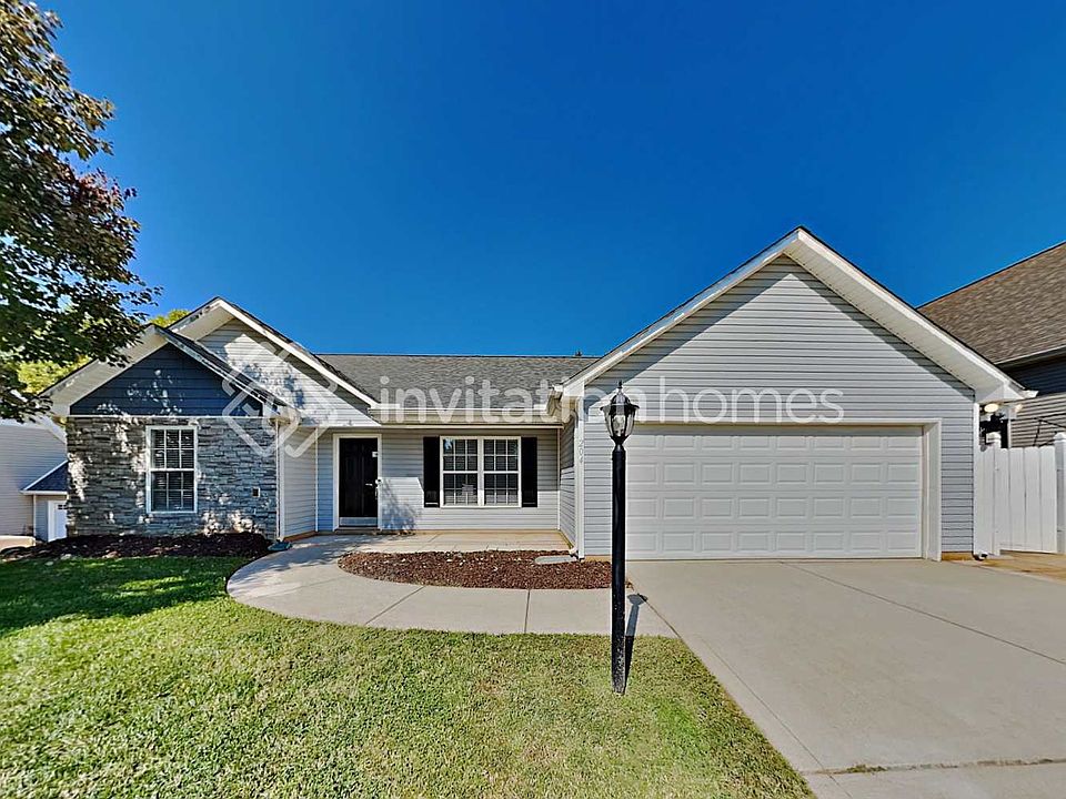 1st image of 204 Tarrington Dr