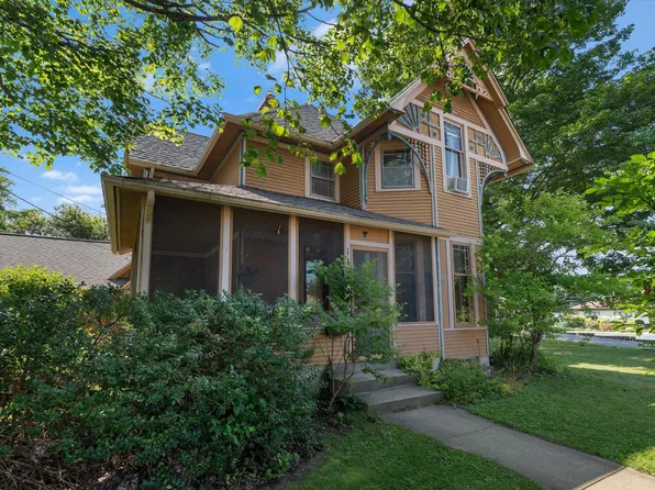 110 S East St, Cassopolis, MI 49031
