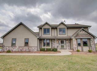 4981 Joshua Dr, West Bend, WI 53090