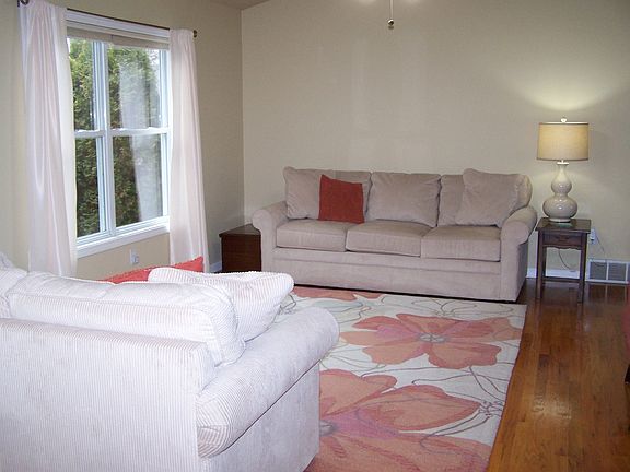 4th image of 232 Southridge Dr
