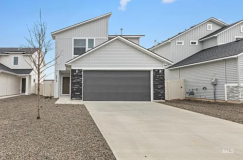 2518 W Fallon Loop Photo 1