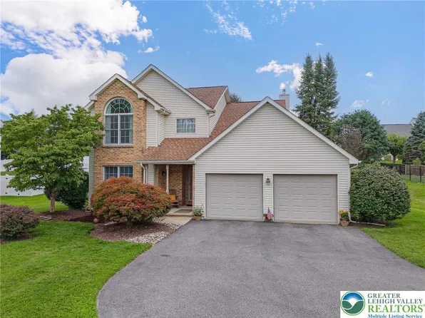 2243 Apple Rd, Fogelsville, PA 18051