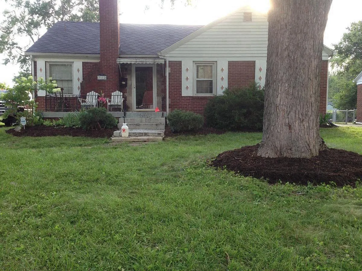 3112 Sharon Ave photo 1