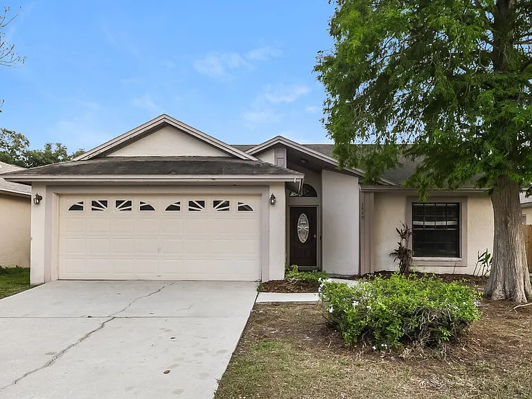 1440 Tiverton Dr — Photo 1