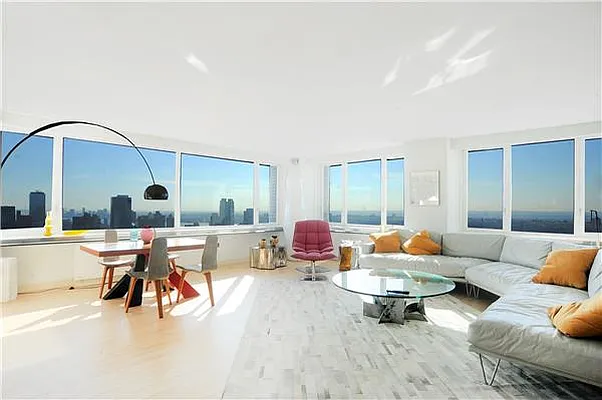 Rented by R New York | media 50