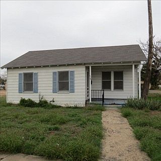 1st image of 115 W Champion St