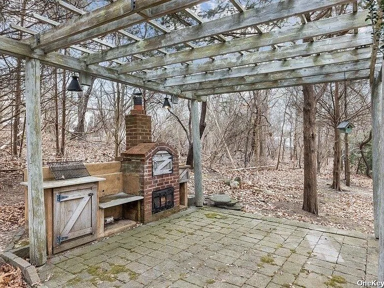 380 Private Rd — Photo 10