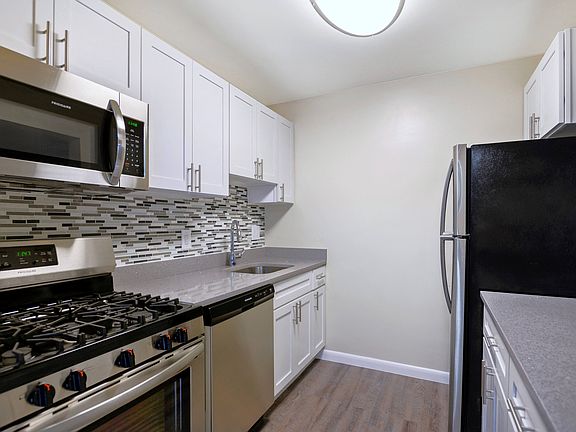 5th image of 6034 Richmond Hwy #4932699