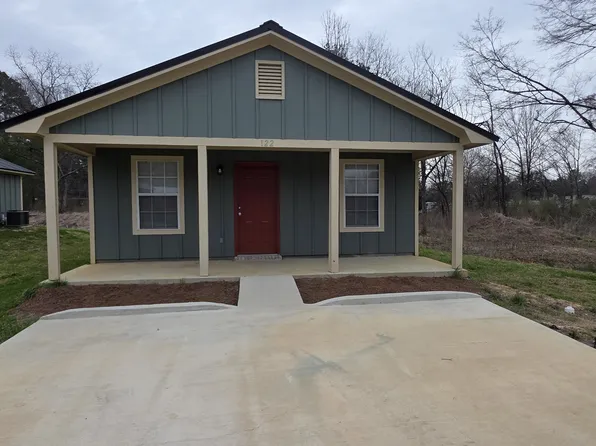 143 Red Bud Ln, Tupelo, MS