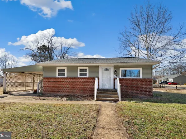 4501 Greenfield Dr, Fredericksburg, VA 22408