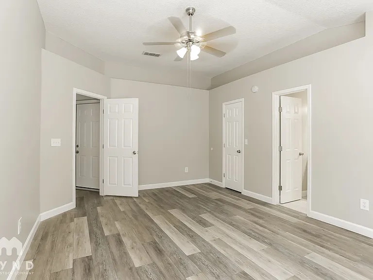 4350 Jiggermast Ave — Photo 9