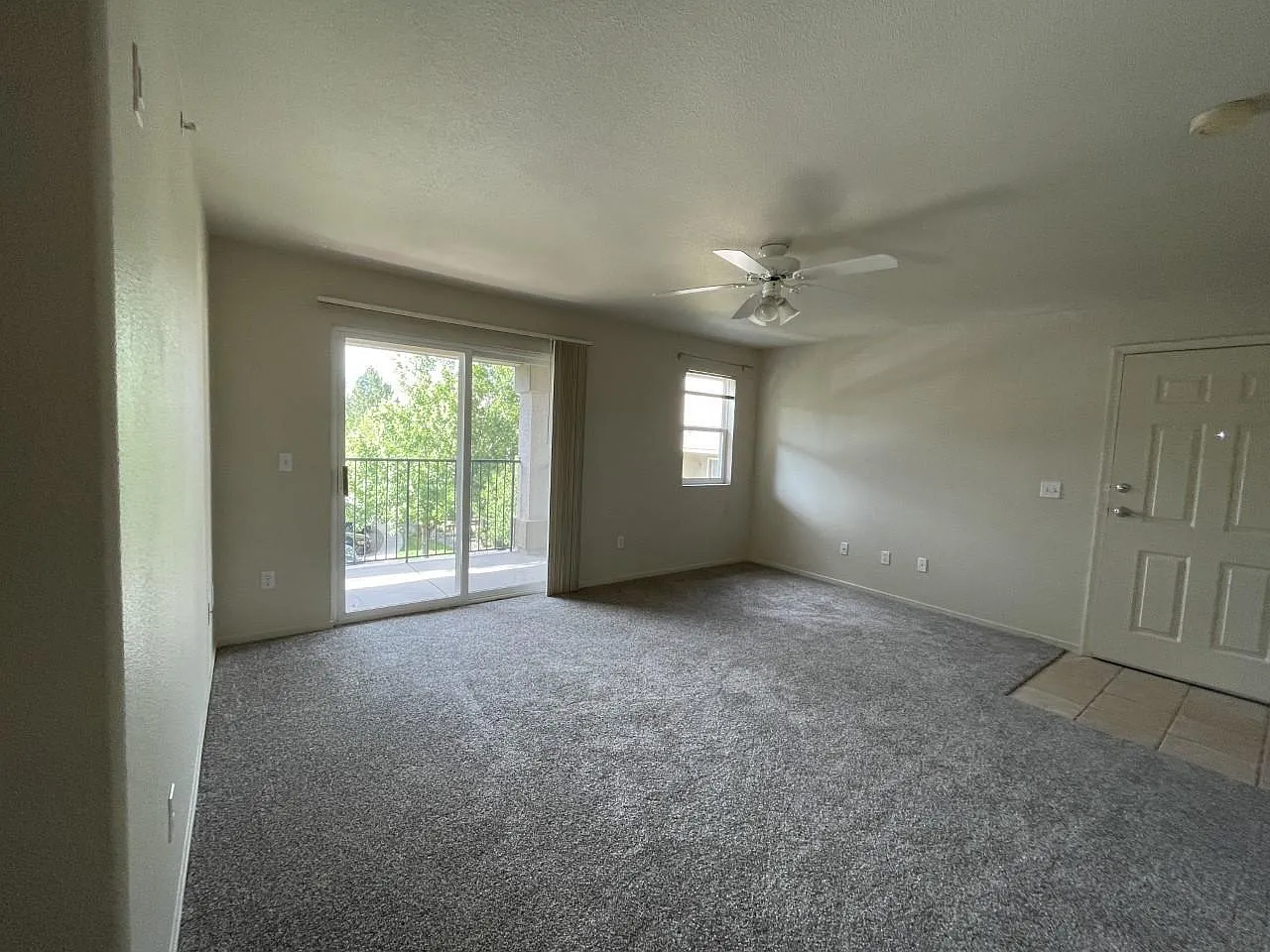 1 bed, 692 sqft, $1,450 — Photo 3