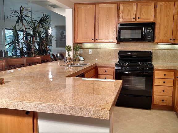 3rd image of 41749 W Woodhaven Dr