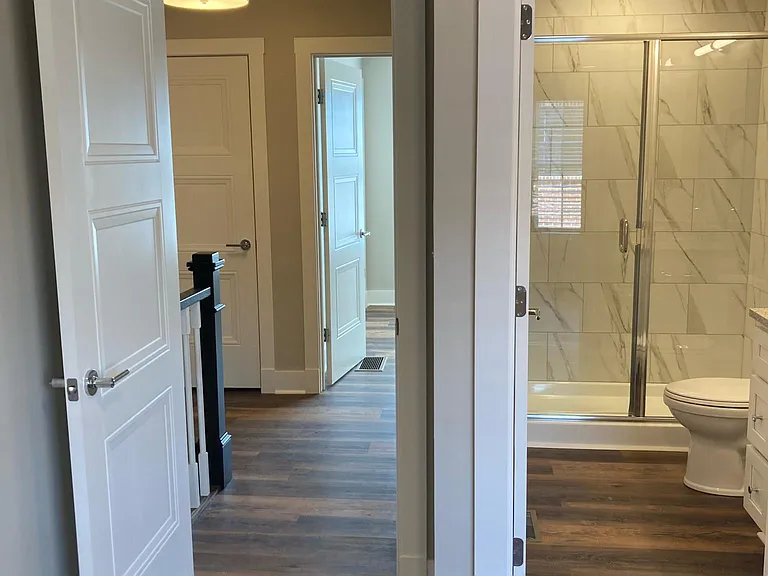 82 Saint James Ct — Photo 12