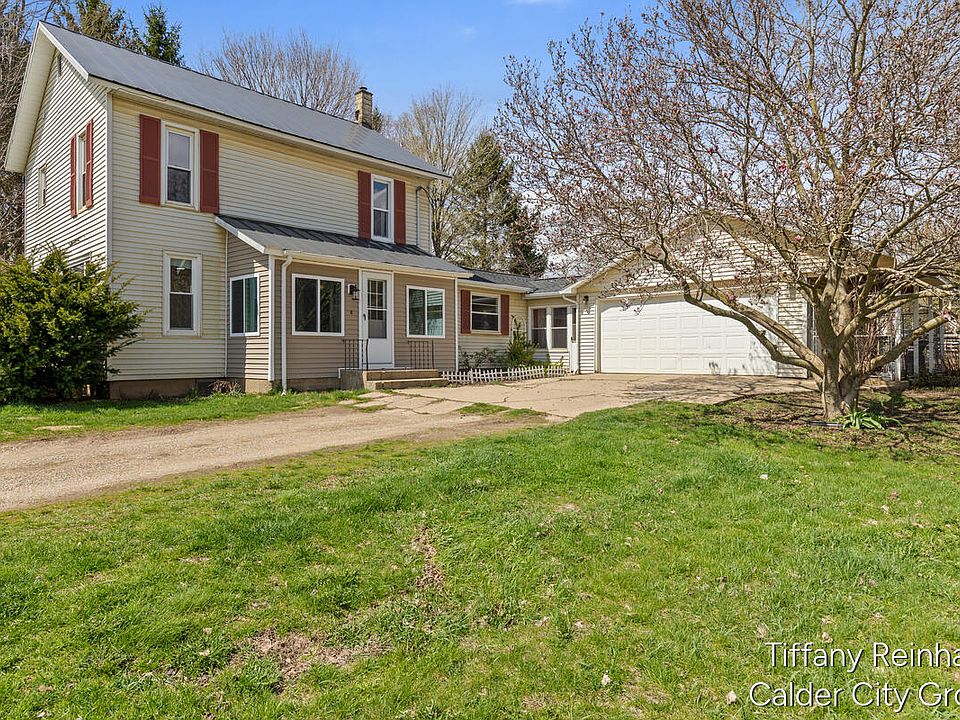 1st image of 717 122nd Ave