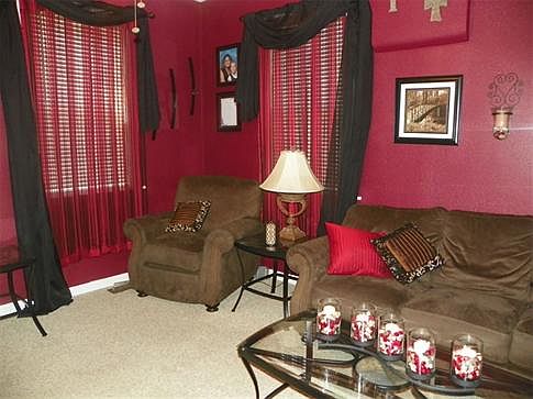 Family room 2