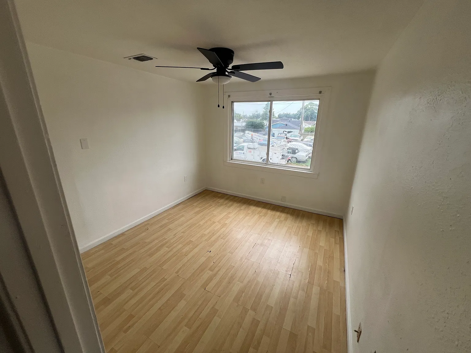 2 bed, 550 sqft, $1,250 — Photo 3