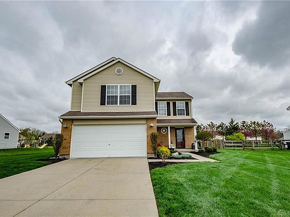 3rd image of 111 Hillsdale Dr