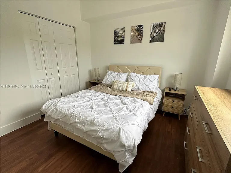 1638 SW 3rd St #303 — Photo 8