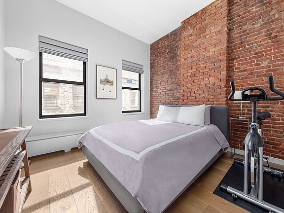 5th image of 150 Chambers St Unit Ph5w