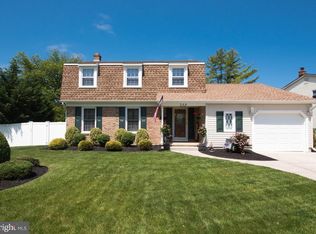208 Orchard Ave, Somerdale, NJ 08083