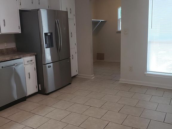 3rd image of 1321 Toni St #A