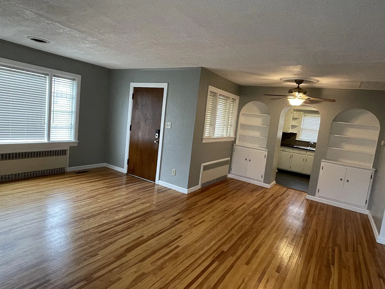 118 Northwestern Avenue - 1 — Photo 3