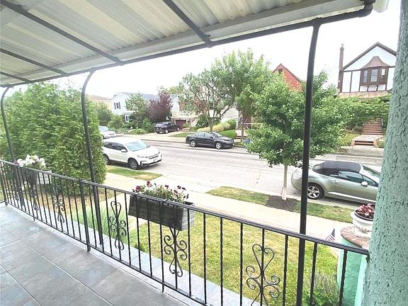 2nd image of 533 Olive Stree St
