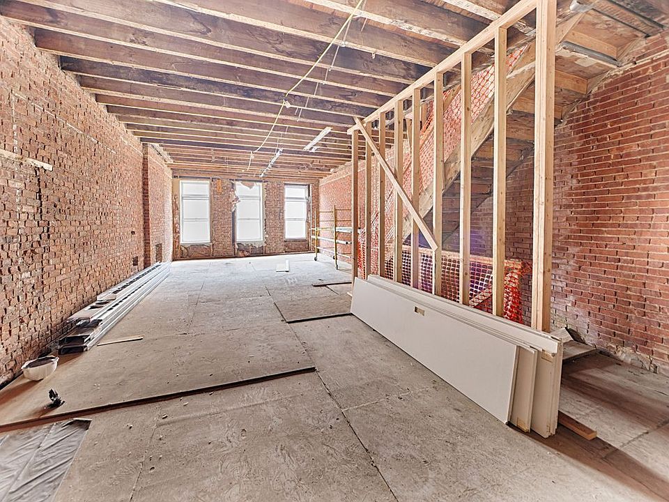 2nd image of 17 W 127th St #1