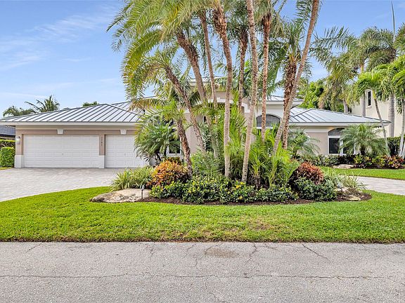 3rd image of 3751 NE 28th Avenue
