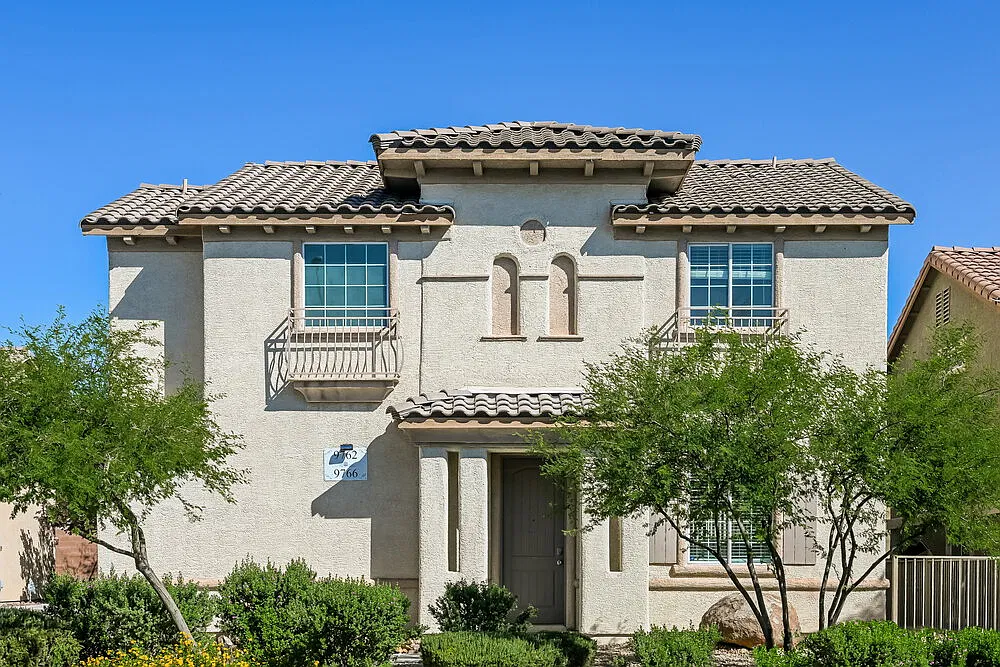 3 bed, 2.5 bath, 1608 sqft, $2,175 — Photo 1