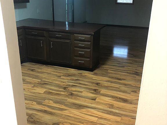 3rd image of 320 N Harmony Dr