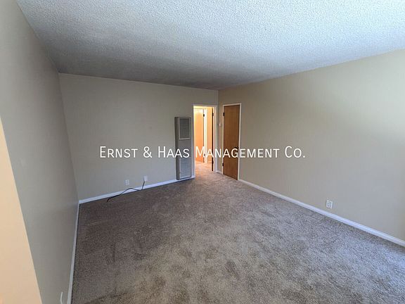 3rd image of 1331 E 7th St APT 8