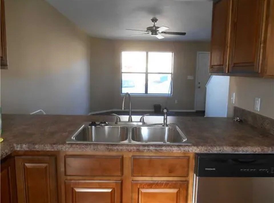 1st image of 45 Blue Water Dr APT 1