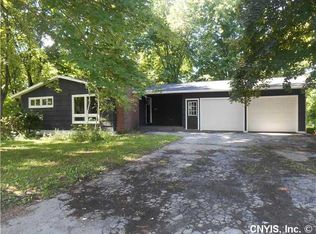 7065 Collamer Rd, East Syracuse, NY 13057