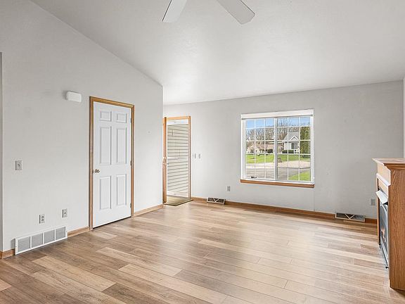 5th image of W1708 Watson Ct #C