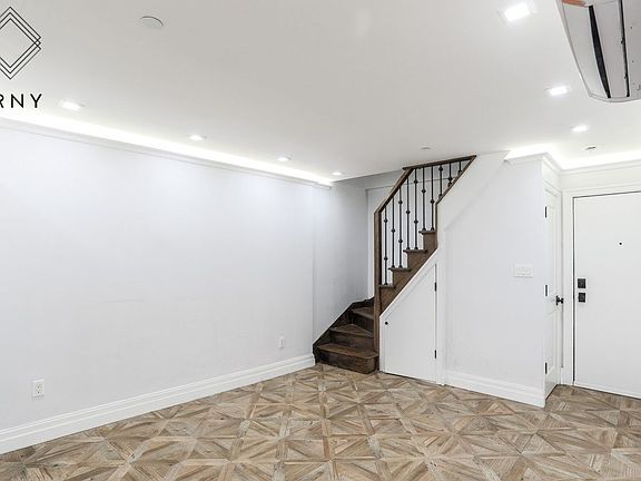 4th image of 43 Columbia Pl APT 2D