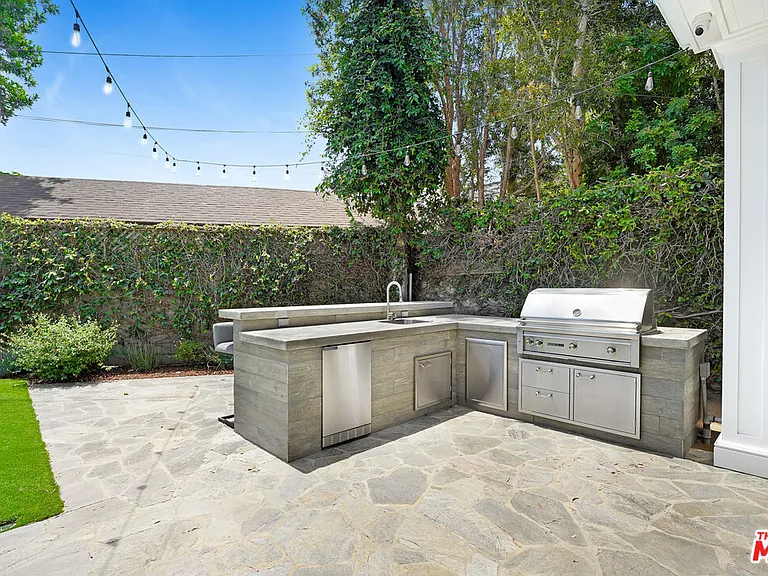 11540 Clover Ave — Photo 44