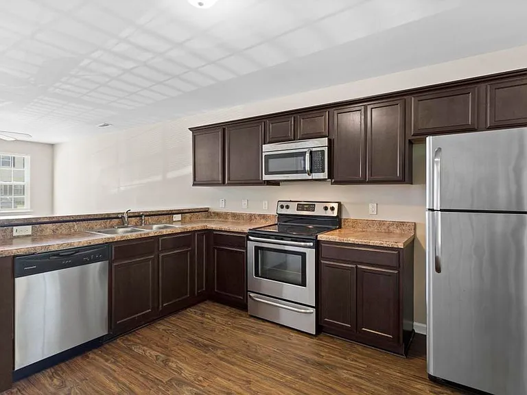 115 Virginias Landing Ct — Photo 10