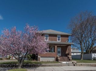 28 Packard St, Cranston, RI 02910