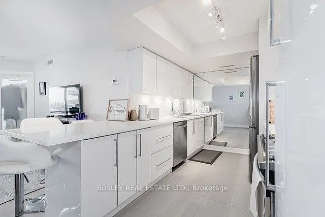 1001 Bay St #2219 — Photo 7
