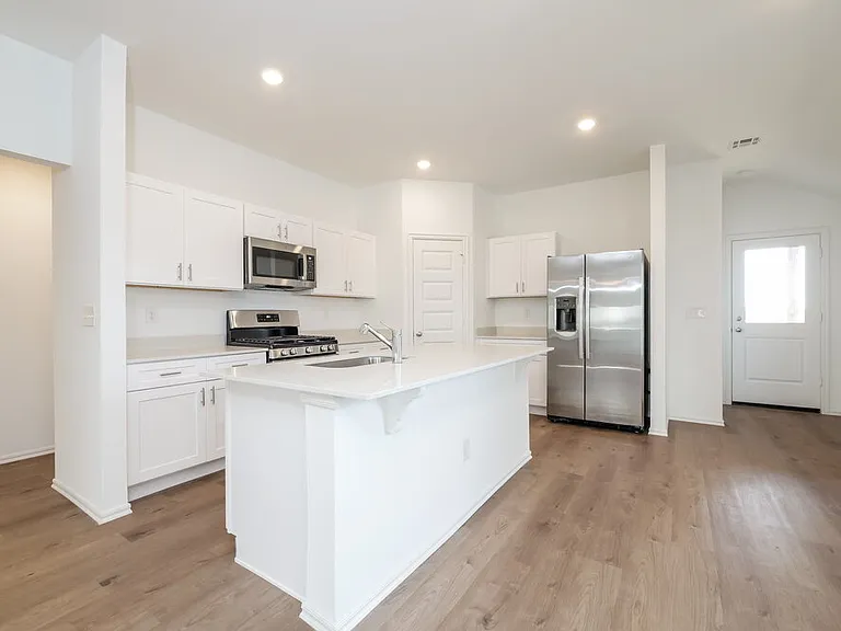 10049 Blackjack Rd — Photo 7