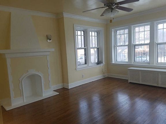 2nd image of 7658 S Bishop St