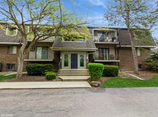 118 E Bailey Rd APT D, Naperville, IL
