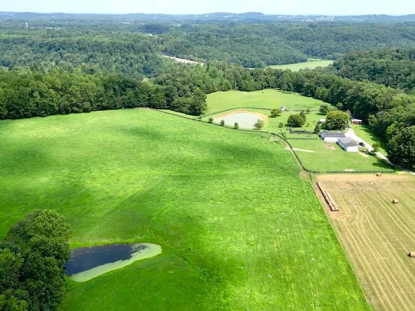 750 Maynard Ln #6, Russell Springs, KY 42642