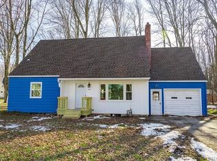 218 Dox Ave, Wilson, NY 14172