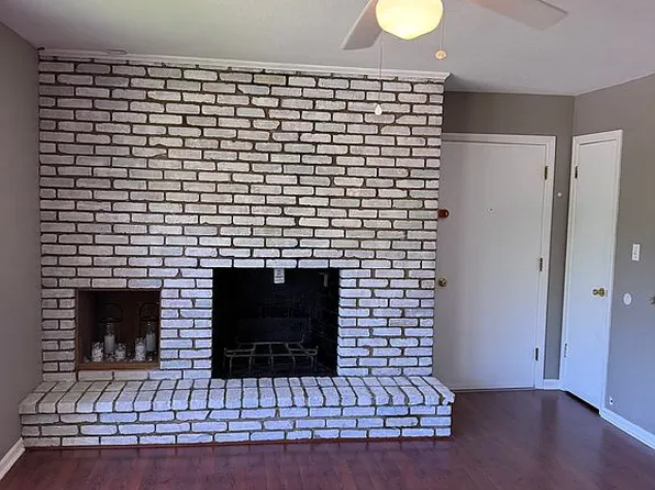 6910 Carriage Hill Dr APT 204, Brecksville, OH 44141