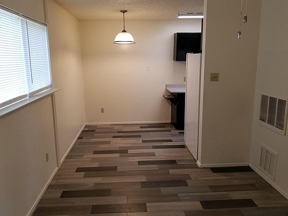3rd image of 803 Yegua St #4-A