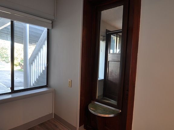 3rd image of 1835 5th St